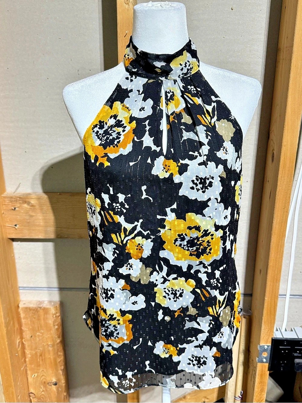 White House Black Market Floral Halter Top in Black & Yellow Size 4